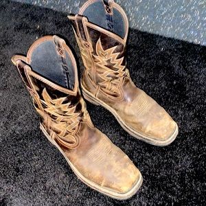 Cowboy boots only wore a couple times have a few scuffs but will work.